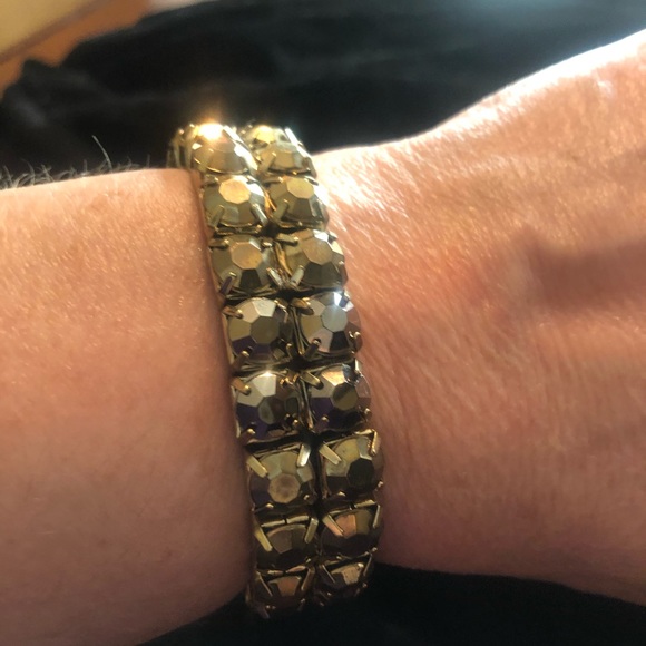 SALE Gorgeous Matching Earrings Ring & Bracelet - Picture 13 of 16